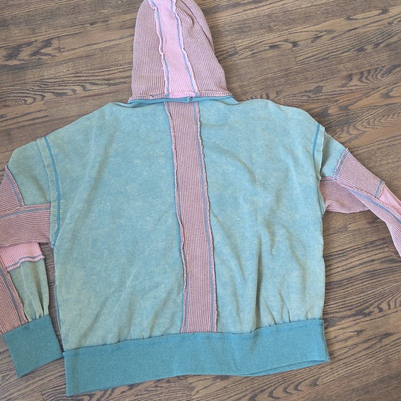 Spring Fling Zip Up - Picture 4 of 4